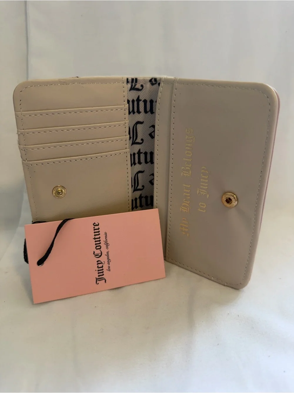 Juicy Couture cleaned blush